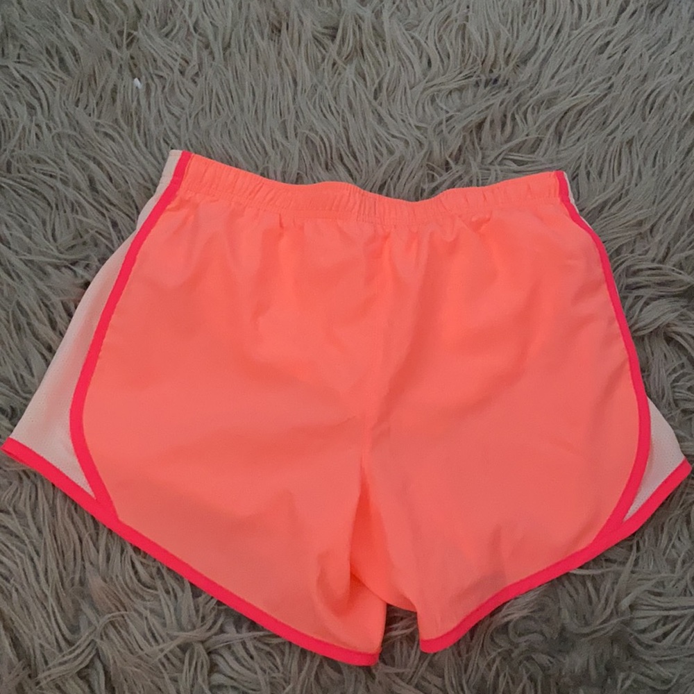 Nike shorts - Picture 3 of 3
